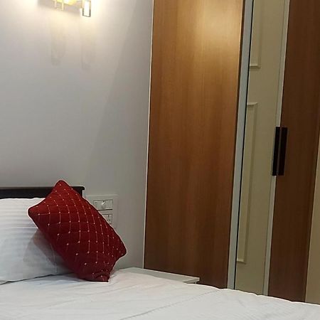 Olive Inn Apartment Alwaye Buitenkant foto